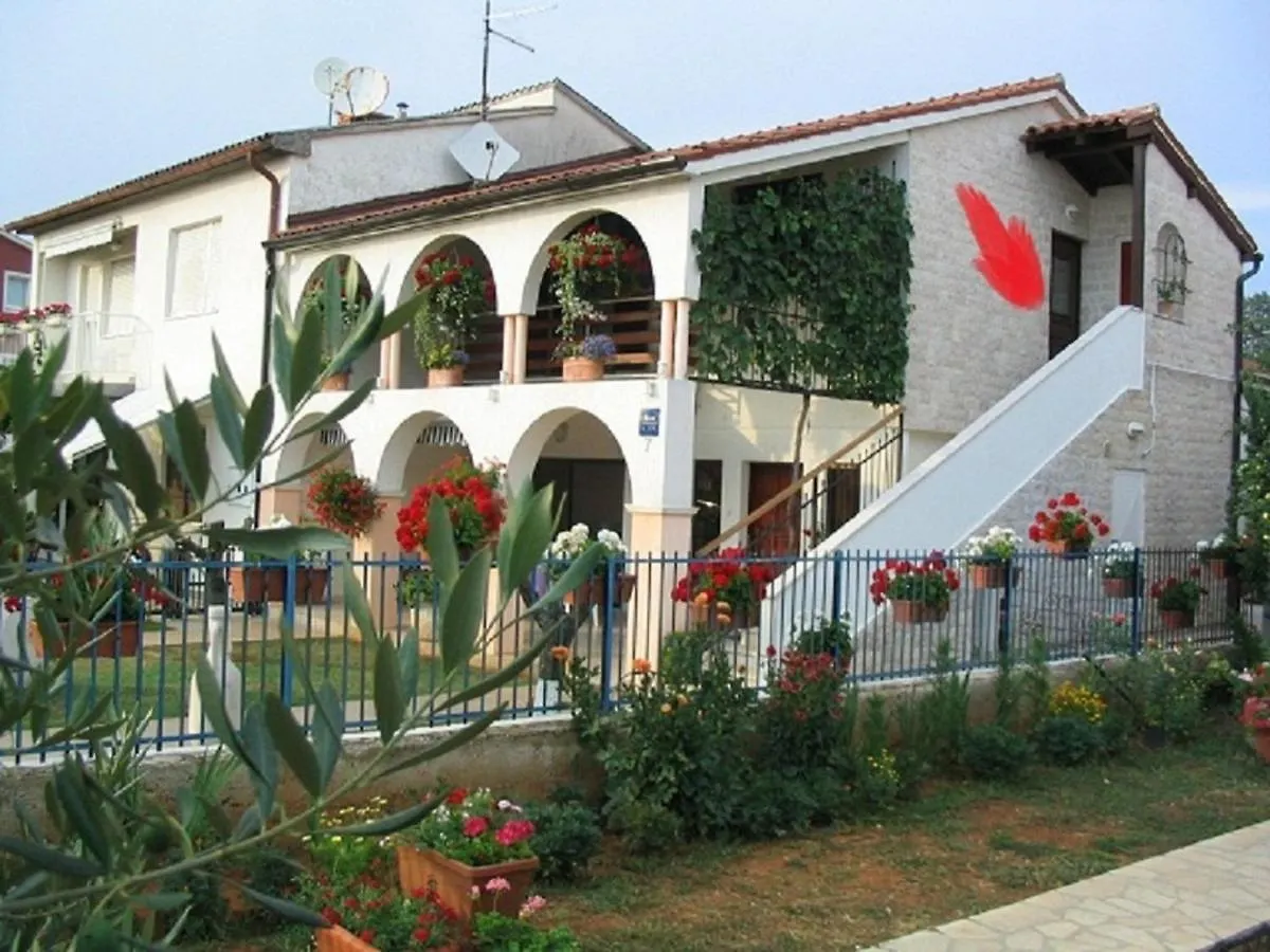 Apartment Dady Fazana Guest house