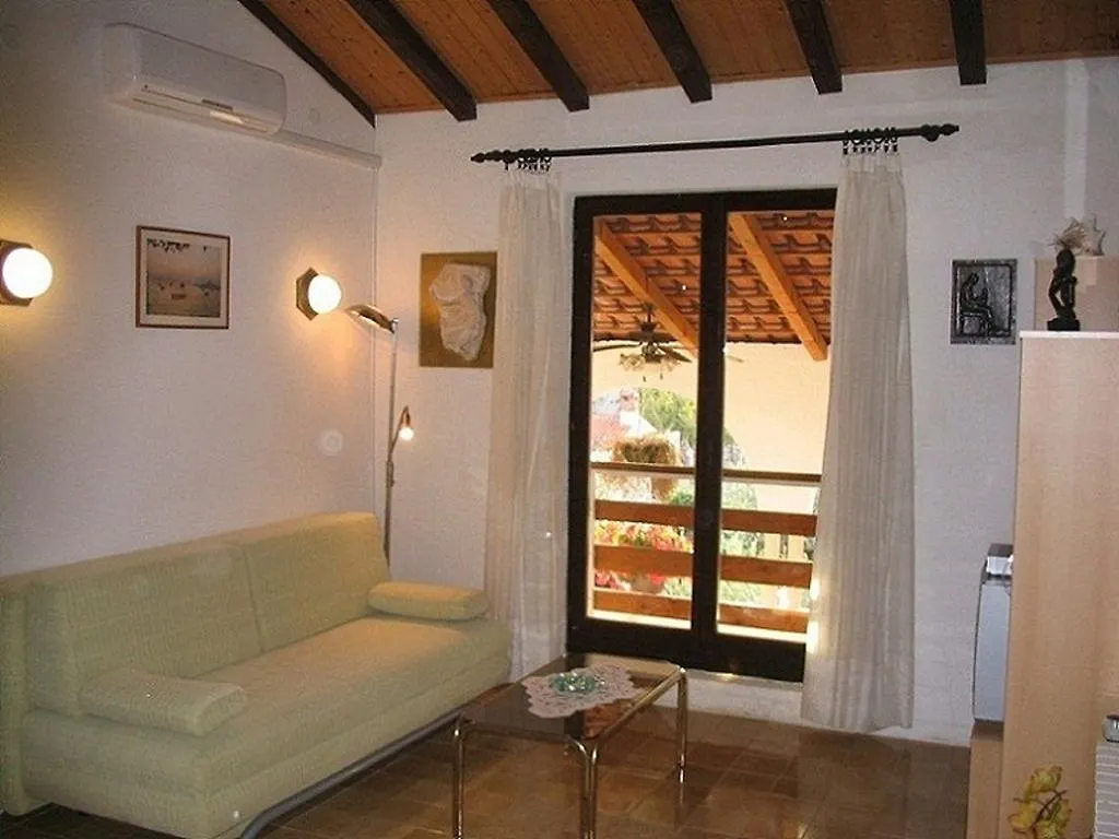 Apartment Dady Fazana