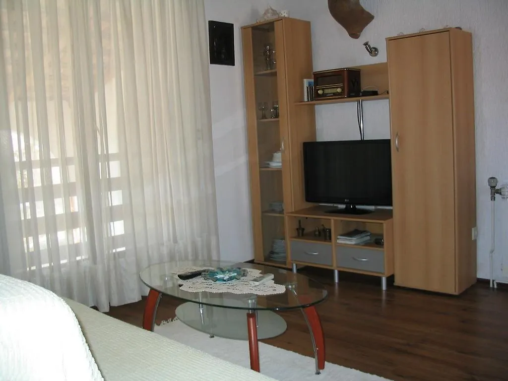 Apartment Dady Fazana 3*,
