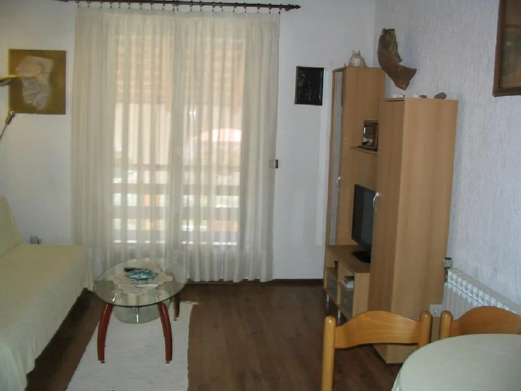 Apartment Dady Fazana Guest house
