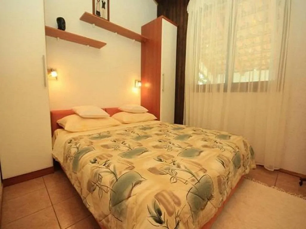 *** 招待所 Apartment Dady With A Large Covered Terrace 法扎纳 克罗地亚